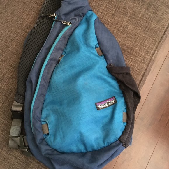 Patagonia Handbags - Patagonia 8L Sling Bag Blue